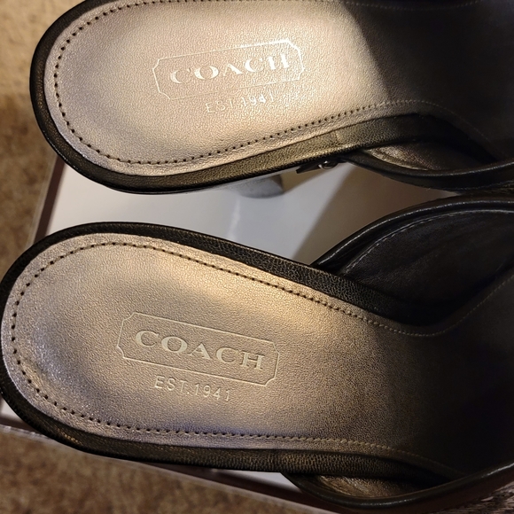 Coach Mules/Clogs Size 8 - Picture 4 of 7